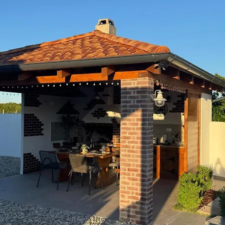 Дом отдыха Cozy In Gornje Rastane With Wifi Gorica (Zadar)