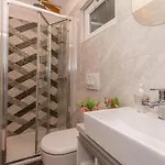 Cozy In Gornje Rastane 度假居