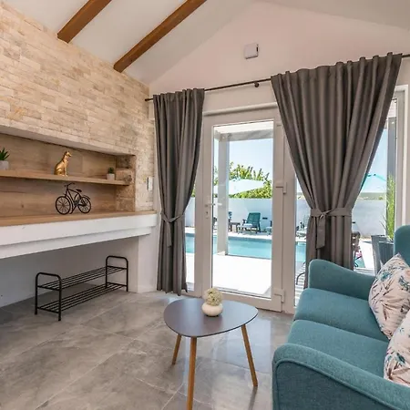 Cozy In Gornje Rastane Gorica (Zadar)